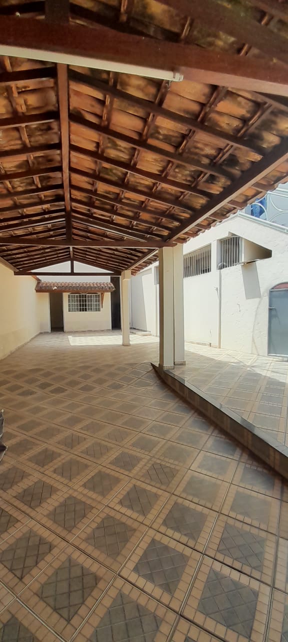 Casa à venda no GrãDuquesa: 4522-13-122.jpg