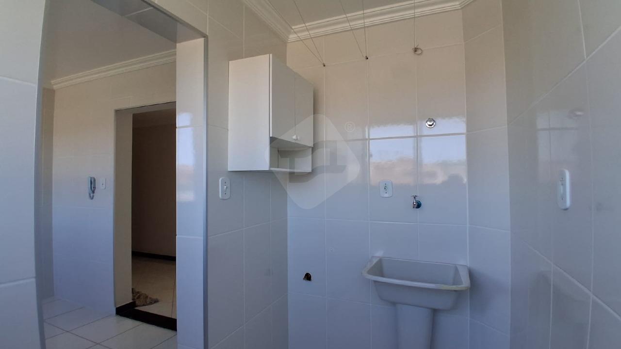 Apartamento para aluguel no Vale Pastoril: ÁREA DE SERVIÇO