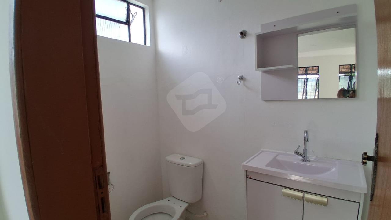 Casa para aluguel no Grã-Duquesa: BANHEIRO SOCIAL