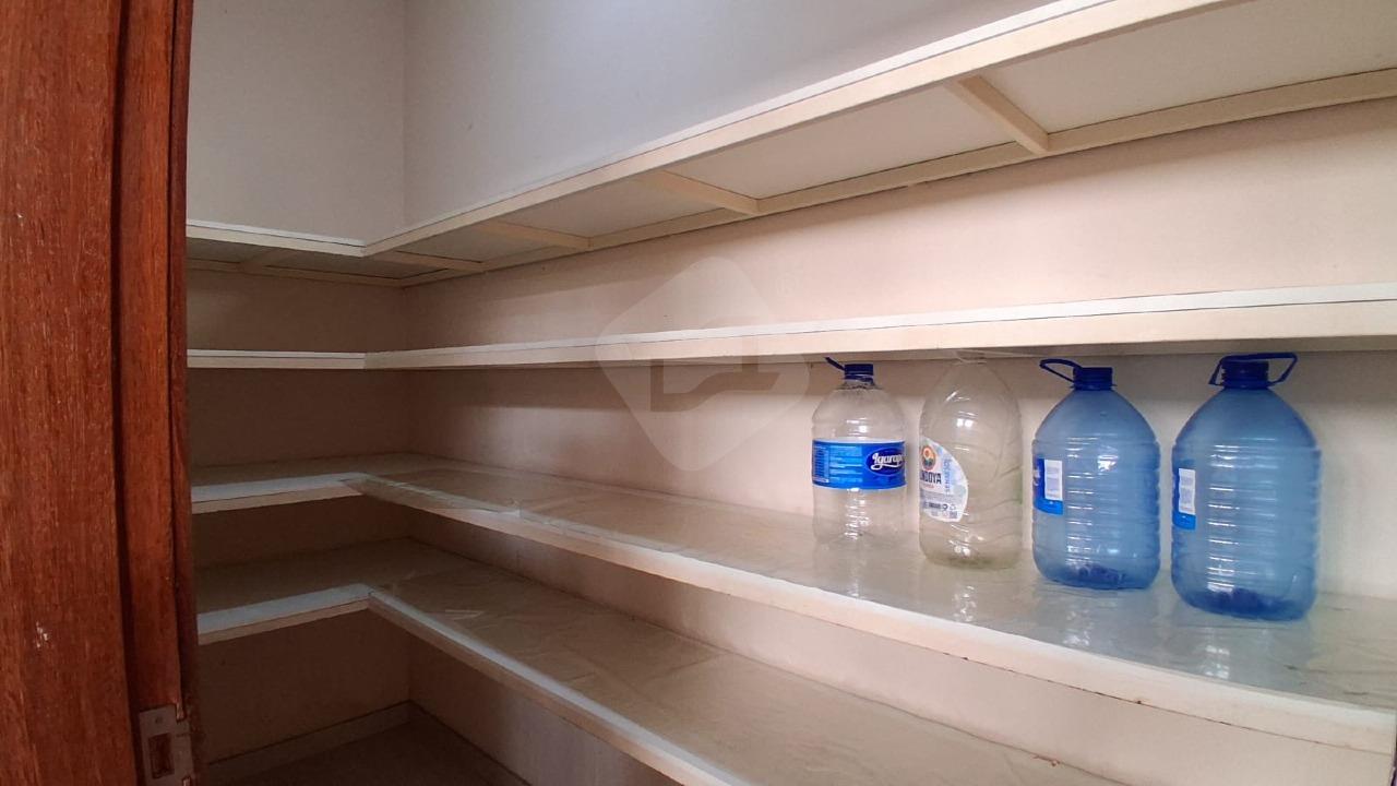 Casa para aluguel no Esplanada: DESPENSA