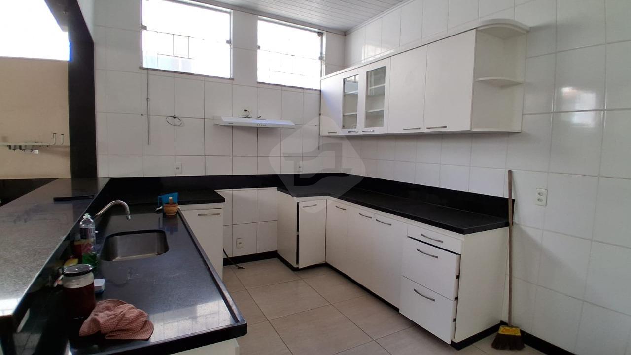Casa para aluguel no Esplanada: COZINHA