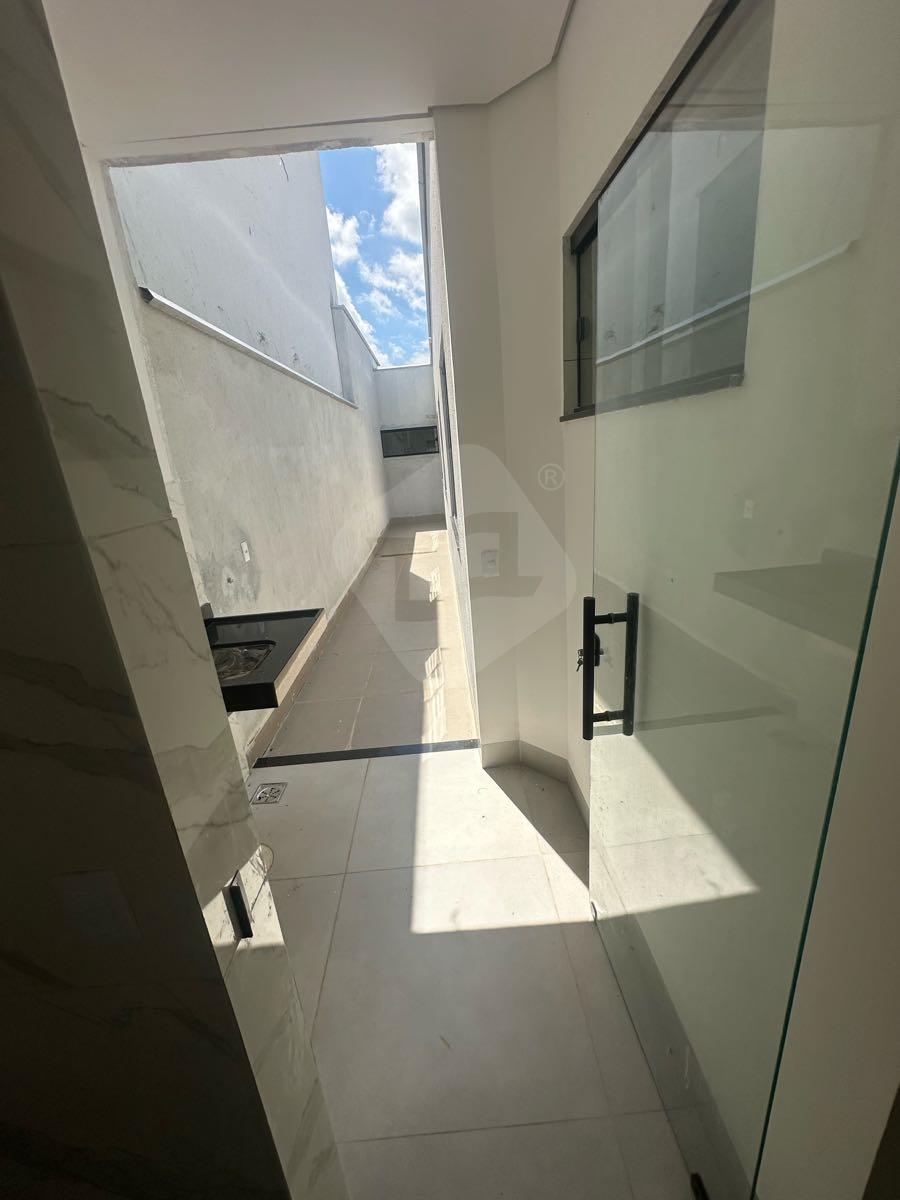 Casa à venda no Bosque da Figueira: 