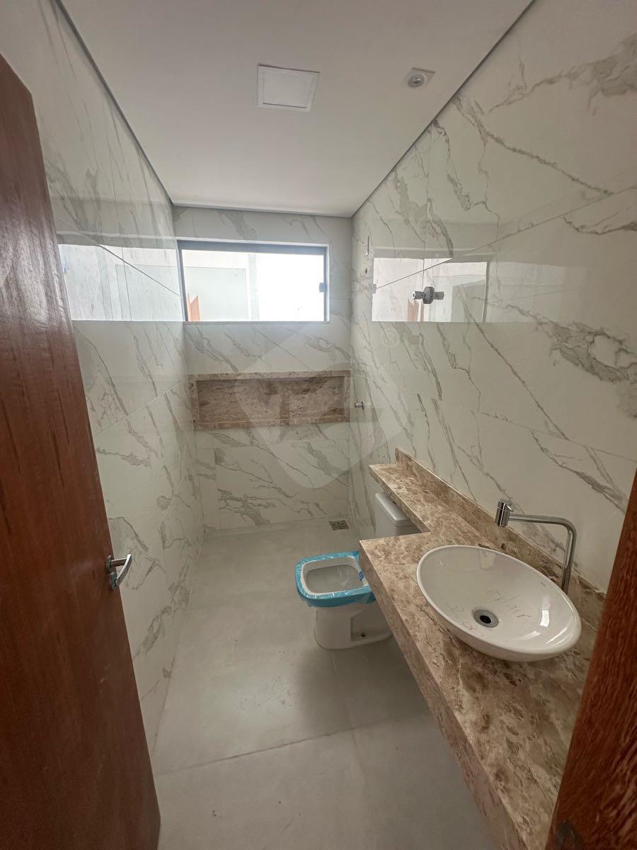 Casa à venda no Bosque da Figueira: 