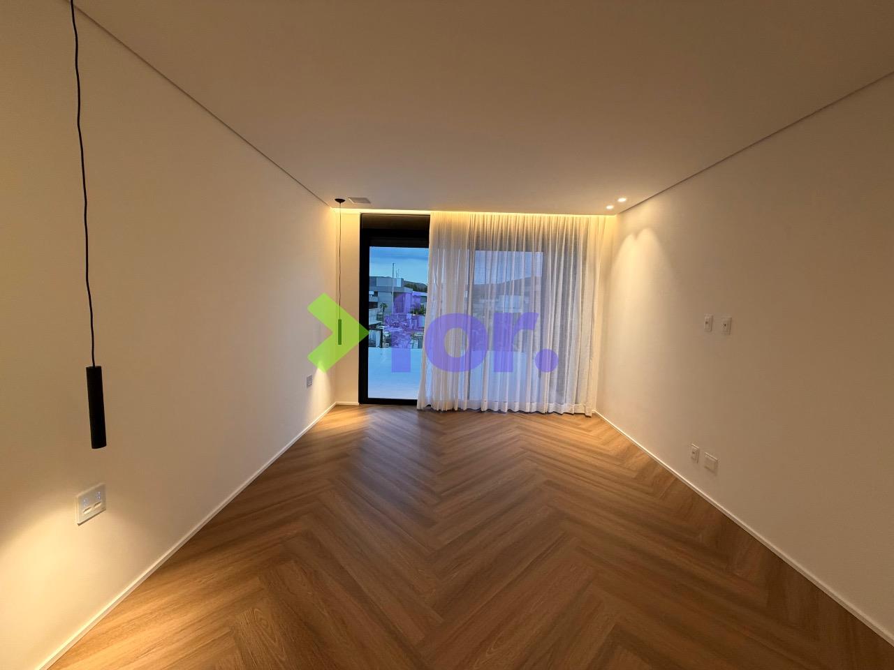 Casa em condomínio à venda no Alphaville Lagoa dos Ingleses: 