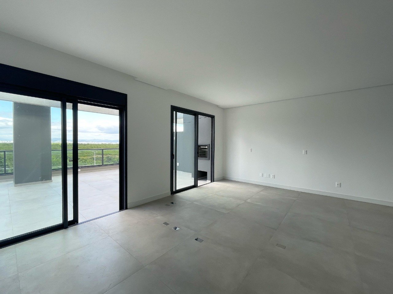 Estúdio[ NumeroQuarto] Saco Grande Florianópolis First: 