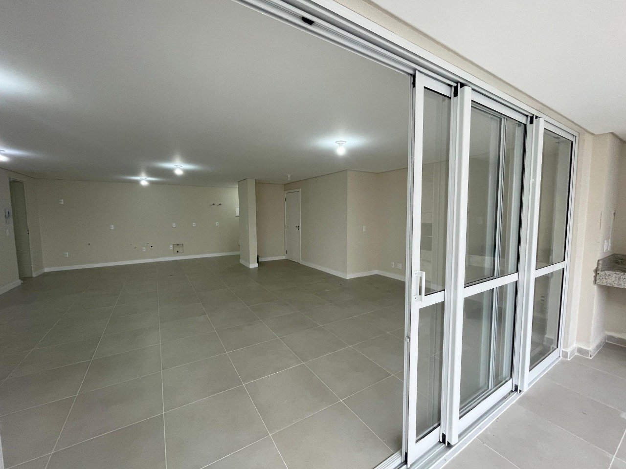 Apartamento[ NumeroQuarto] Itacorubi Florianópolis Jardins de Bordeaux: 