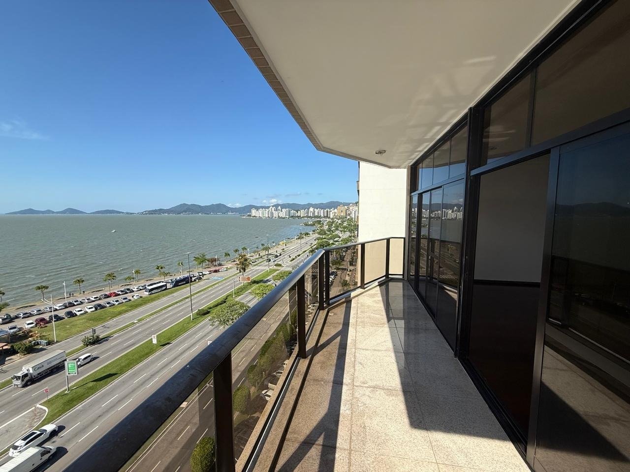 Apartamento[ NumeroQuarto] Centro Florianópolis Praia de Fora: 