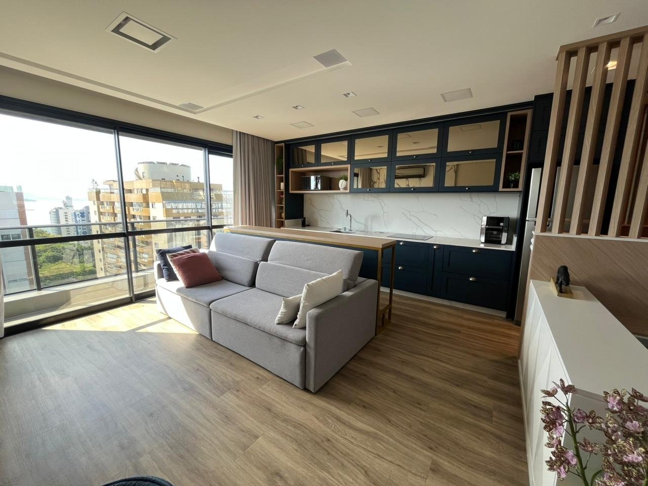 Estúdio[ NumeroQuarto] Centro Florianópolis Top Vision Tower: 