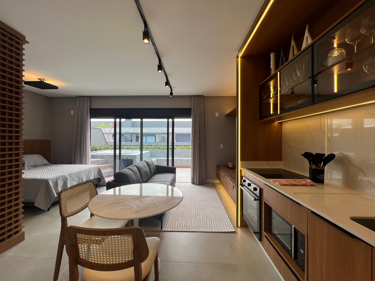 Estúdio[ NumeroQuarto] Saco Grande Florianópolis First: 