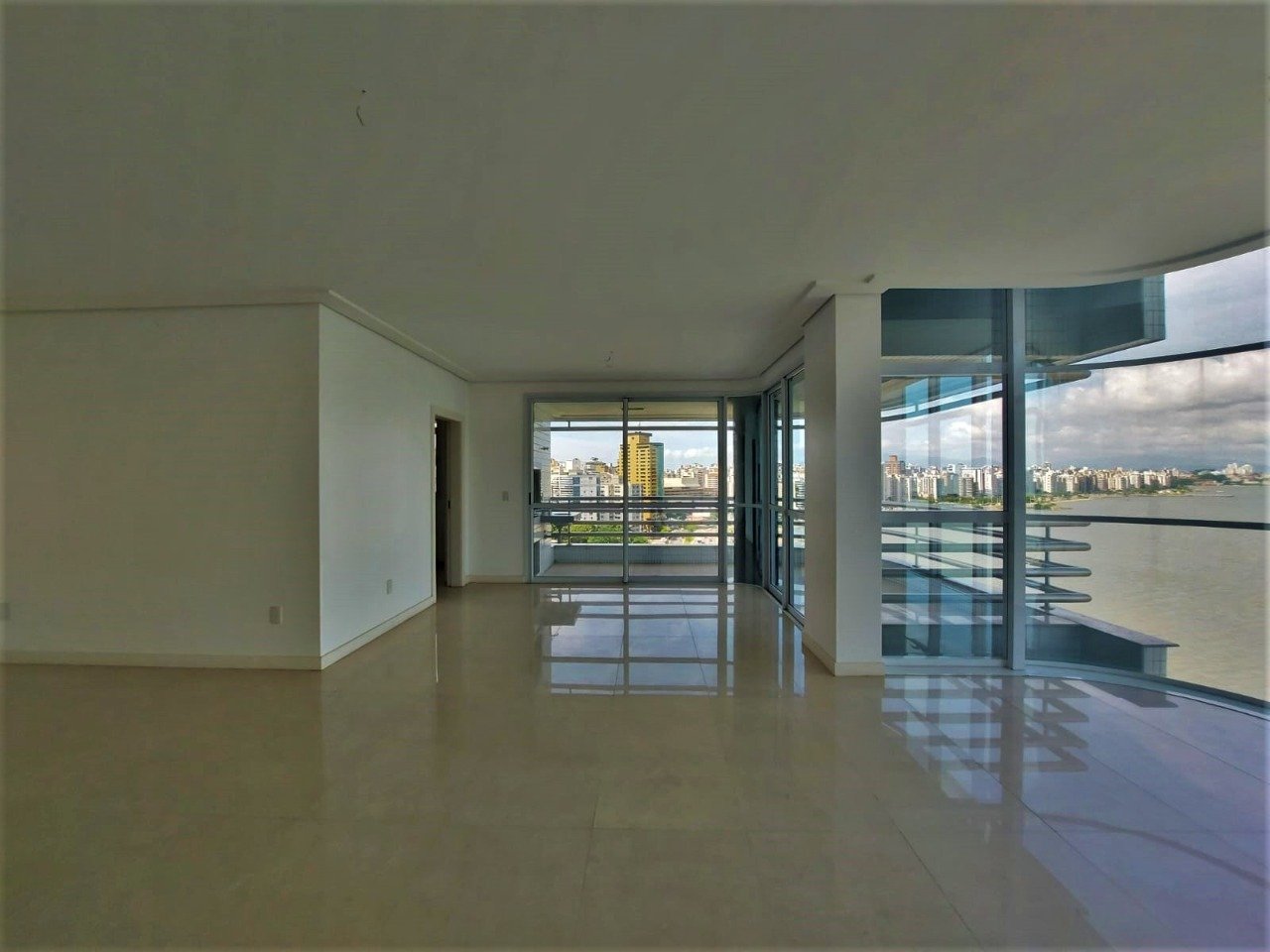 Apartamento[ NumeroQuarto] Centro Florianópolis Mirante das Ilhas: 