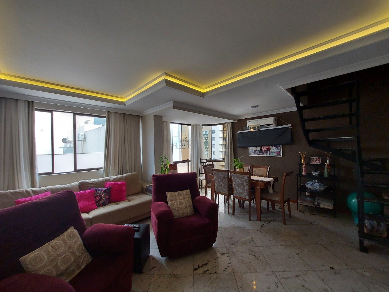 Cobertura duplex[ NumeroQuarto] Centro Florianópolis Cayman: 