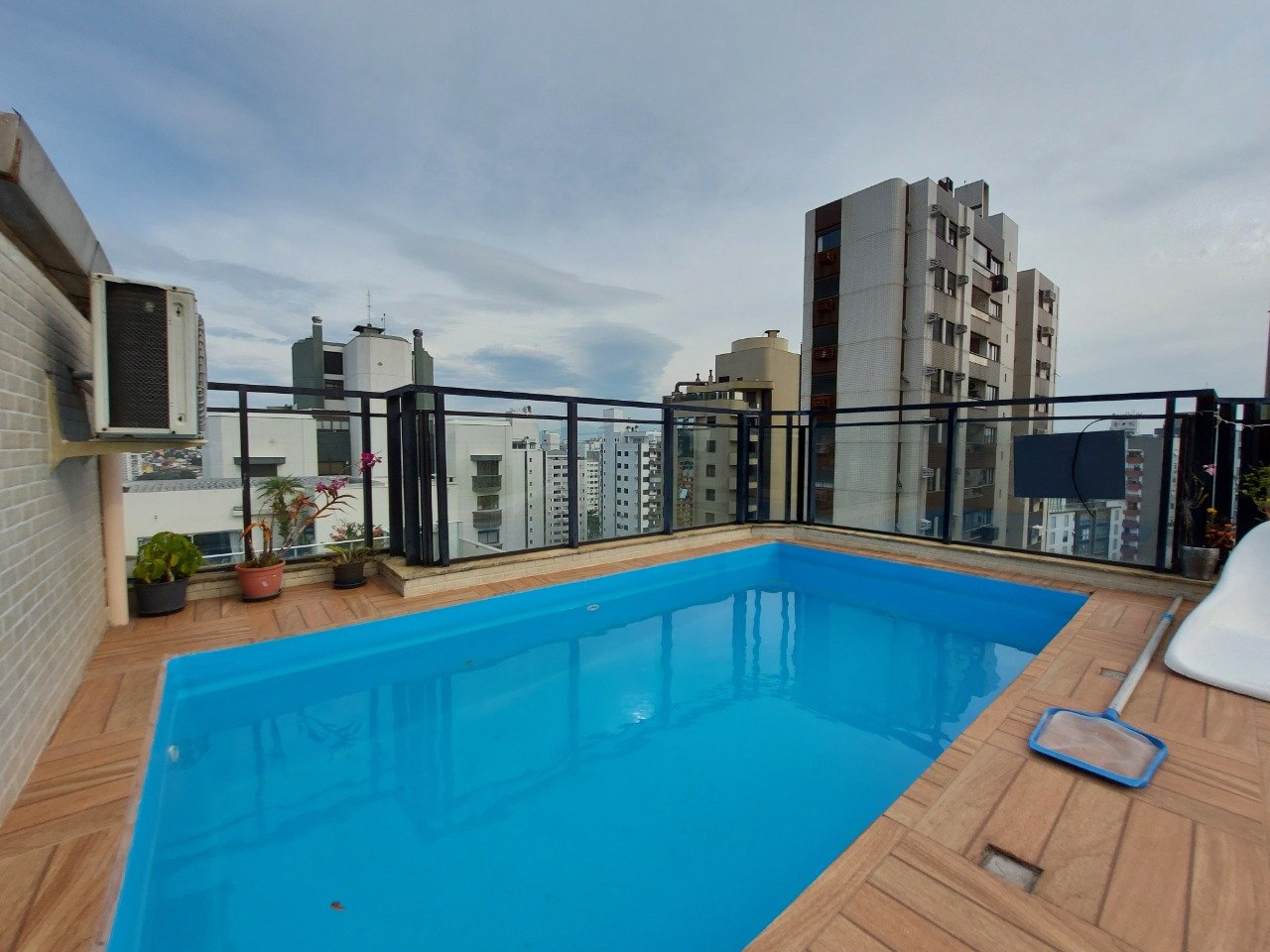 Cobertura duplex[ NumeroQuarto] Centro Florianópolis Cayman: 