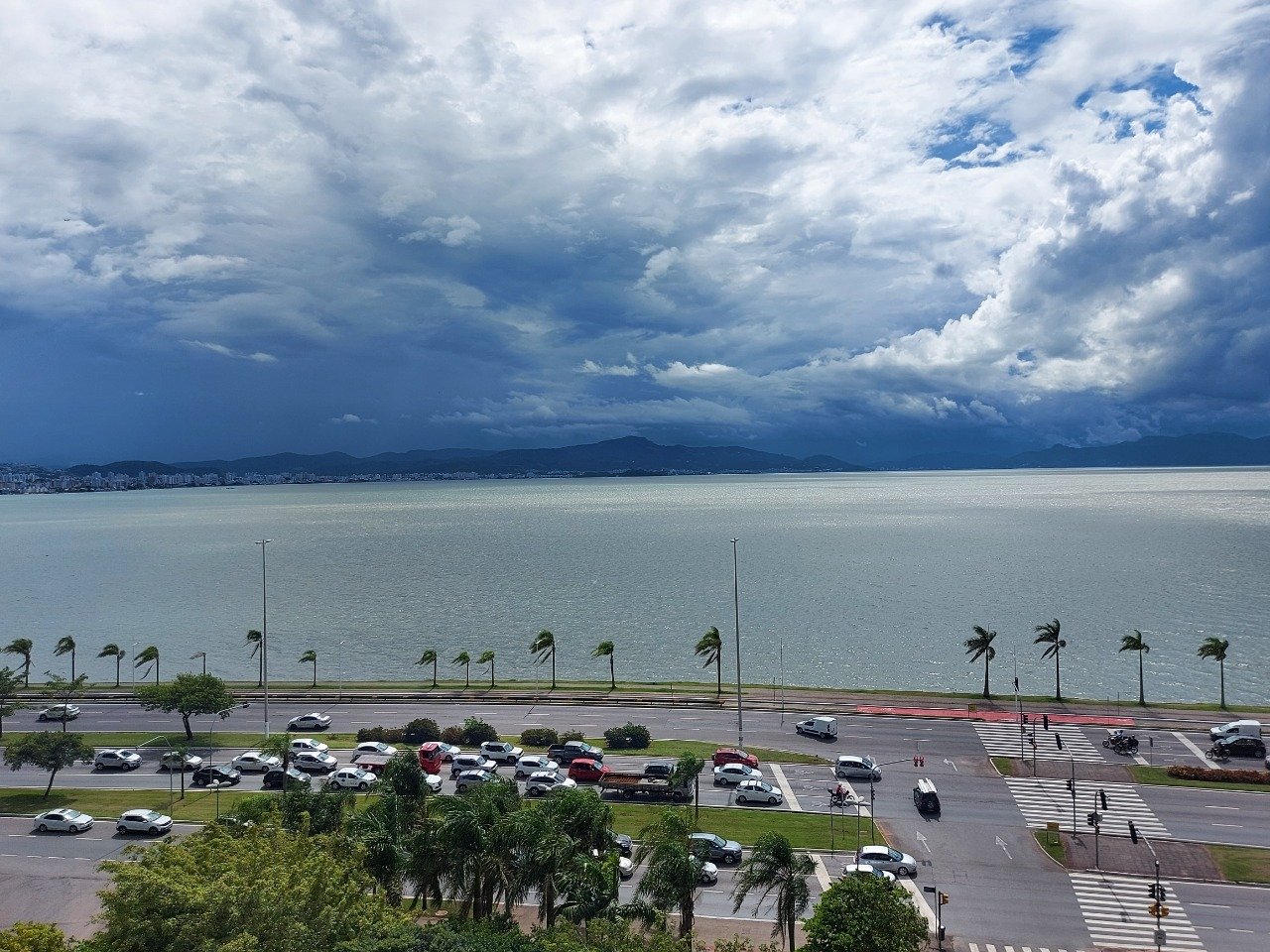 Apartamento[ NumeroQuarto] Agronômica Florianópolis Victor Mendes: 