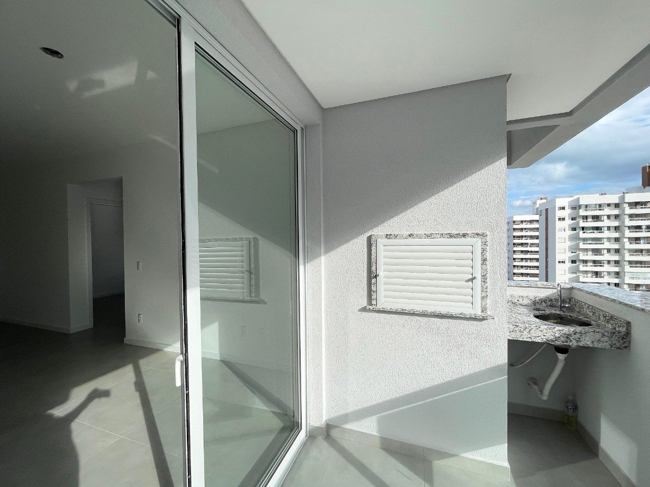 Apartamento[ NumeroQuarto] Barreiros São José Allure Home: 