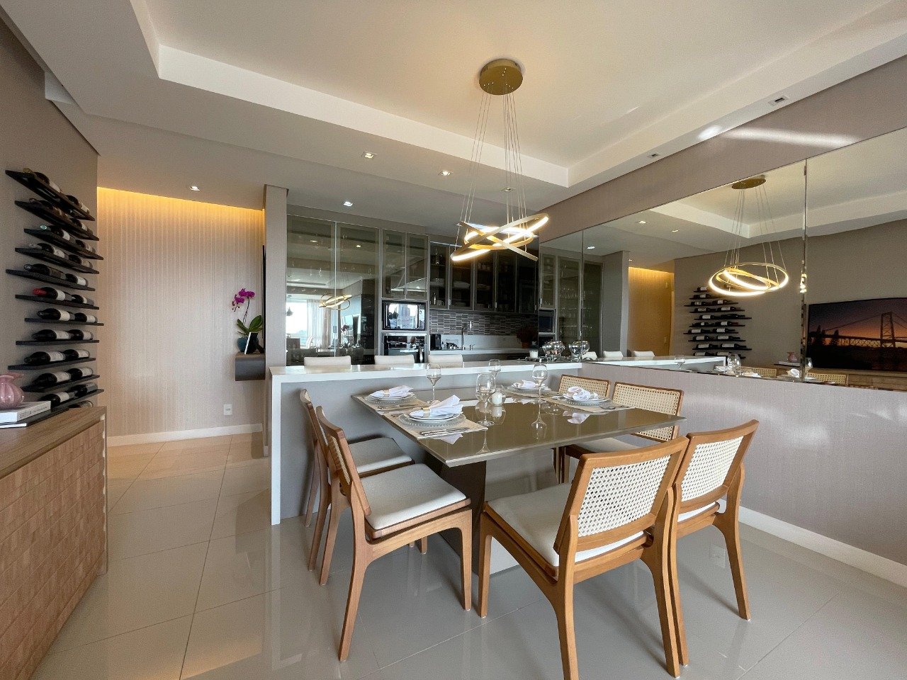 Apartamento[ NumeroQuarto] Itacorubi Florianópolis Grand Classic: 