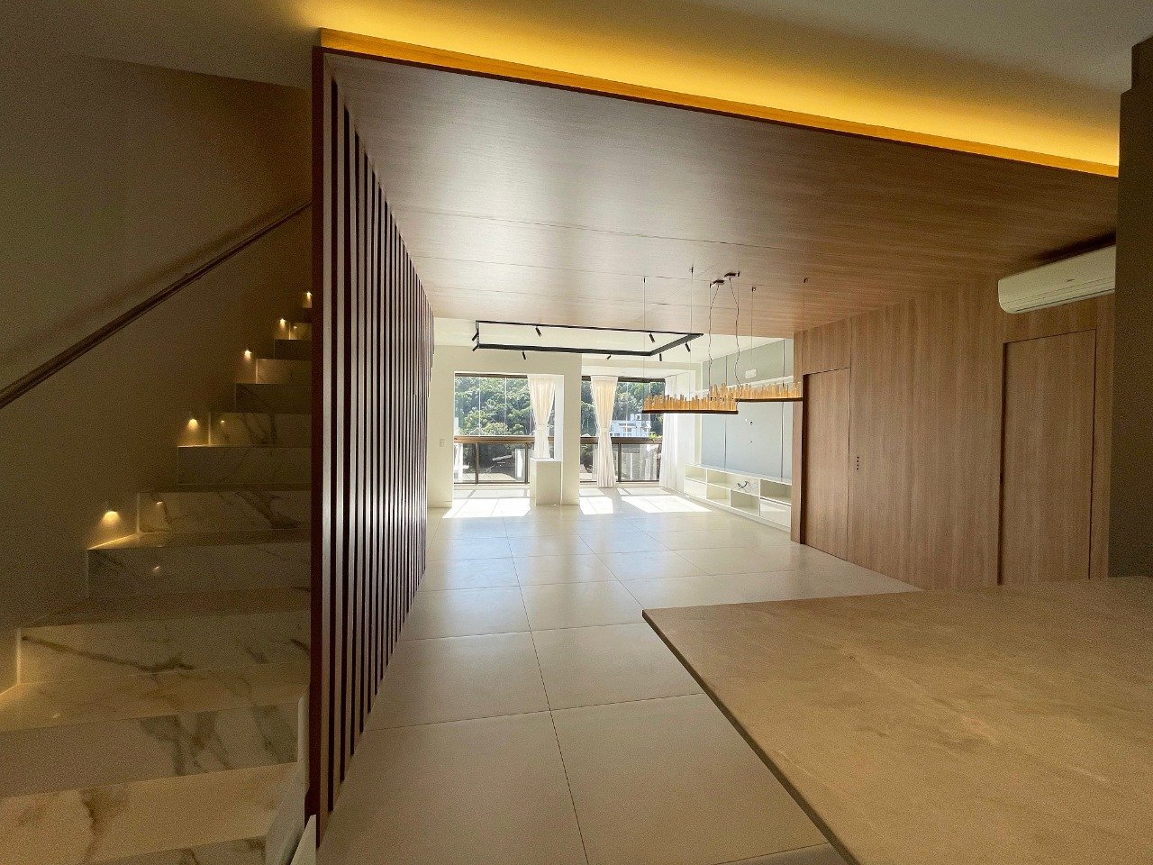 Cobertura duplex[ NumeroQuarto] Itacorubi Florianópolis PORTAL DO ITACORUBI: 