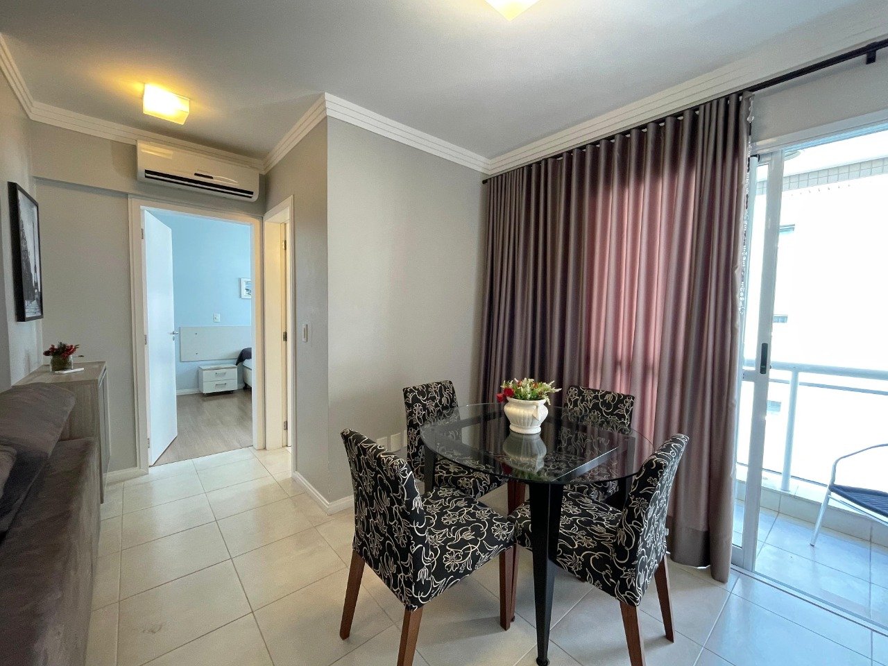 Apartamento[ NumeroQuarto] Centro Florianópolis Iluminato: 