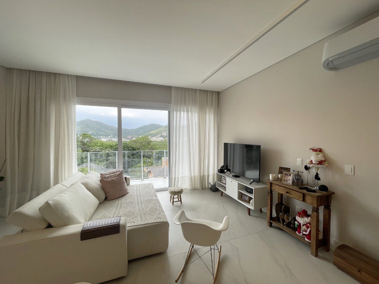 Apartamento[ NumeroQuarto] João Paulo Florianópolis Infiniti Home View: 