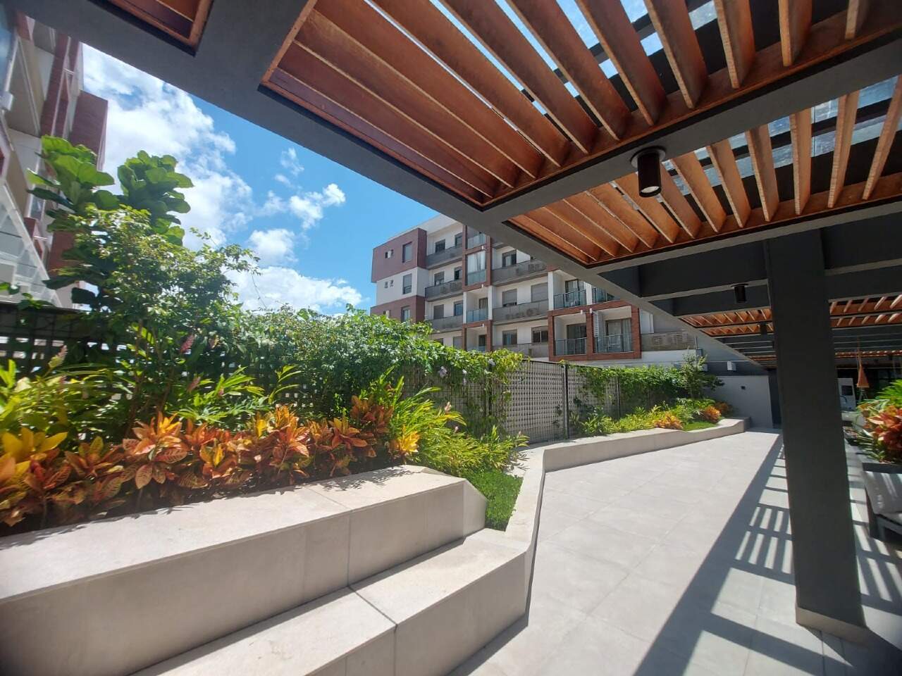 Apartamento[ NumeroQuarto] Córrego Grande Florianópolis D/SPOT: 