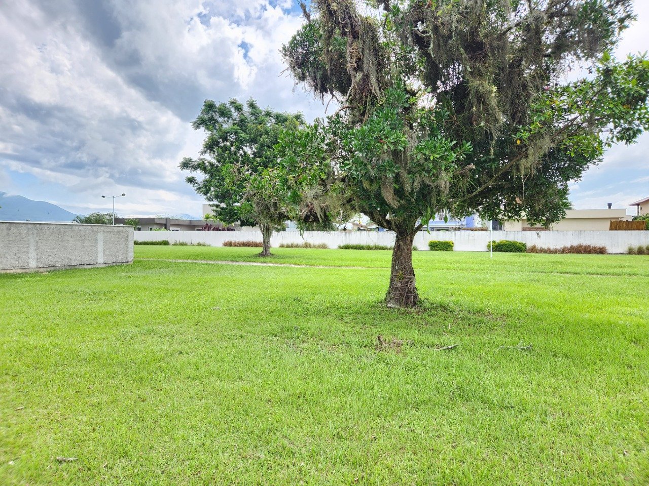 Terreno[ NumeroQuarto] Campeche Florianópolis Garapuvu: 