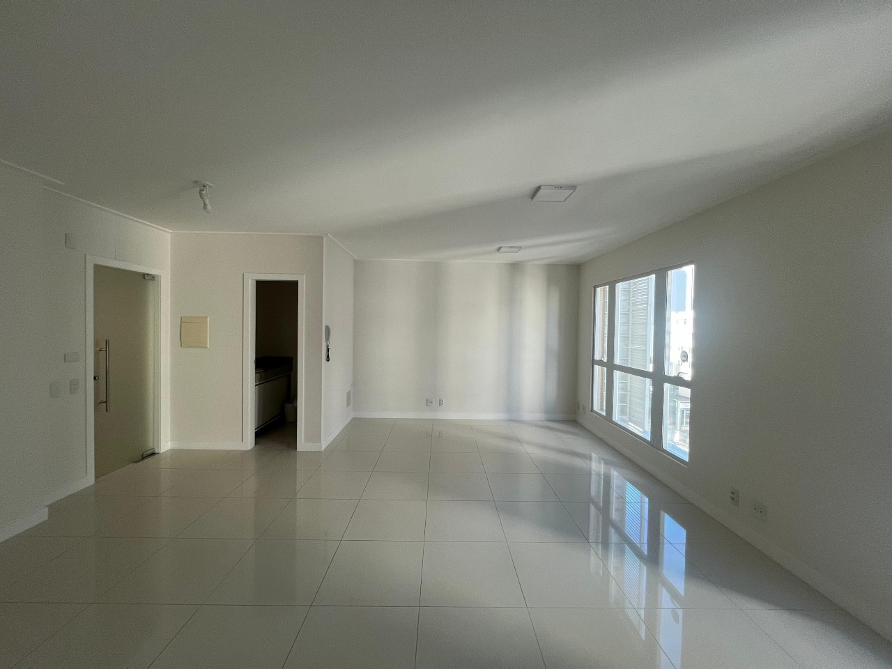 Salas/Conjuntos[ NumeroQuarto] Centro Florianópolis Koerich Empresarial Rio Branco: 