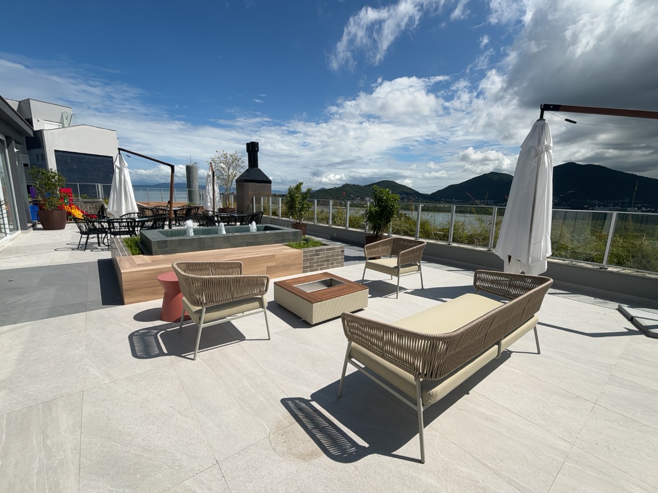 Apartamento[ NumeroQuarto] João Paulo Florianópolis Infiniti Home View: 