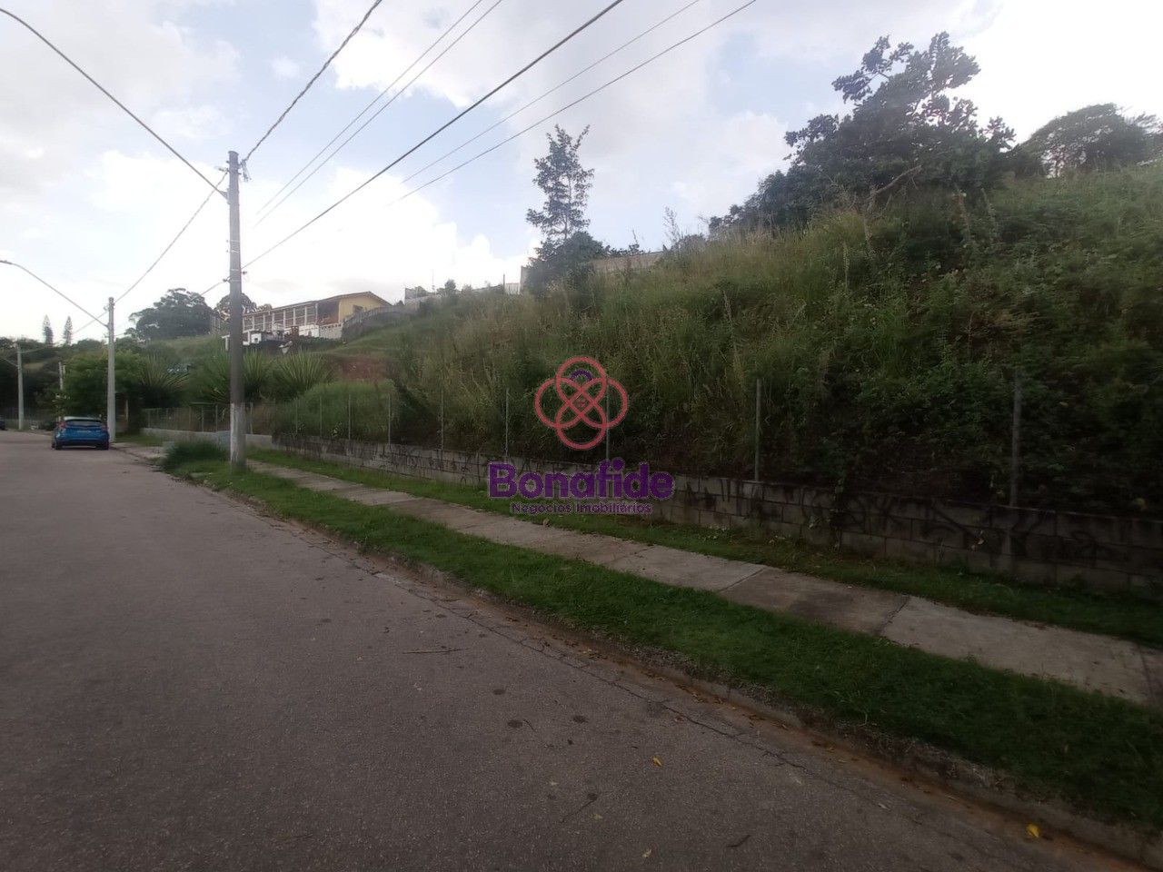 Terreno à venda no Vale Azul II: 