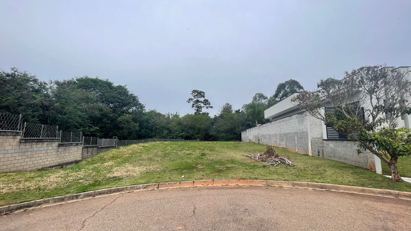 Terreno à venda no Jundiaí Mirim: 