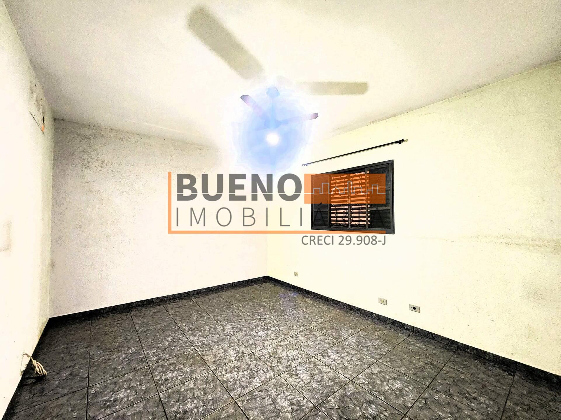 Sobrado à venda no Vila Molon: 