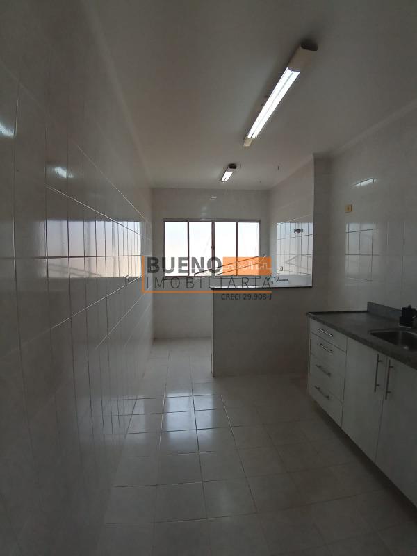 Apartamento à venda no Catharina Zanaga: 