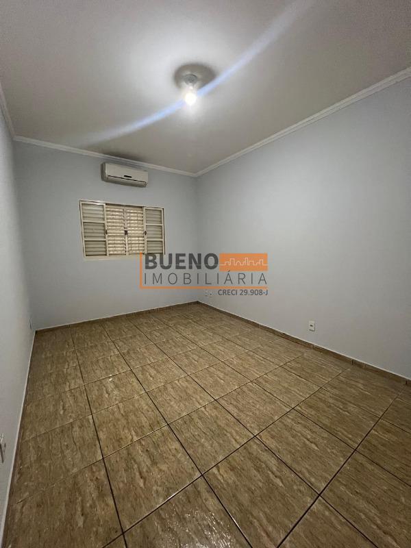 Casa para aluguel no Jardim São Vito: 