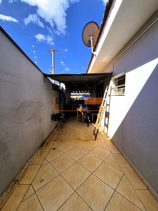 Casa à venda no Jardim Santa Rita de Cássia: 