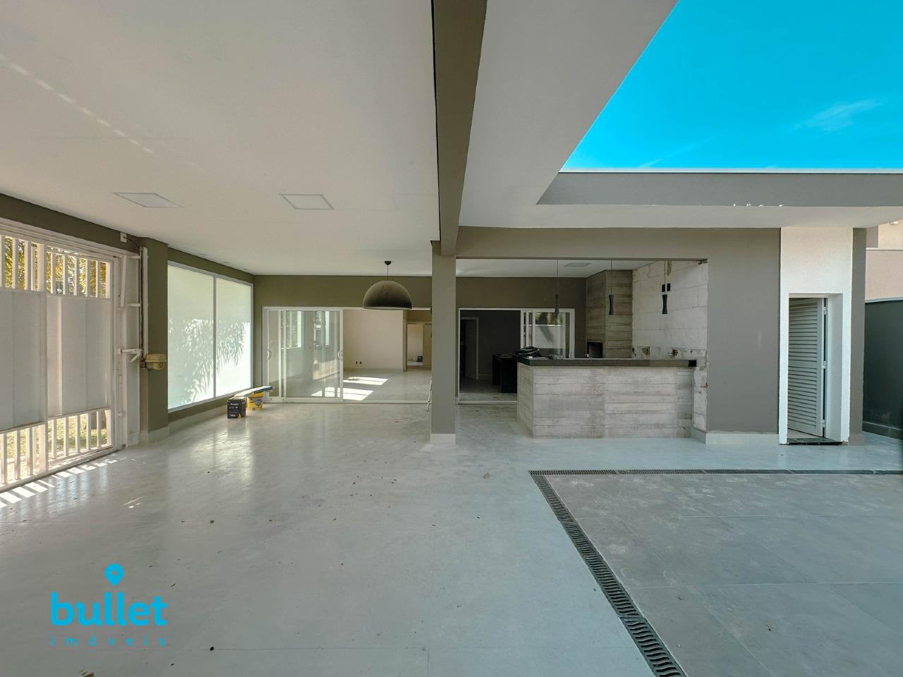 Casa à venda no bairro Jardim de Itapoan: 