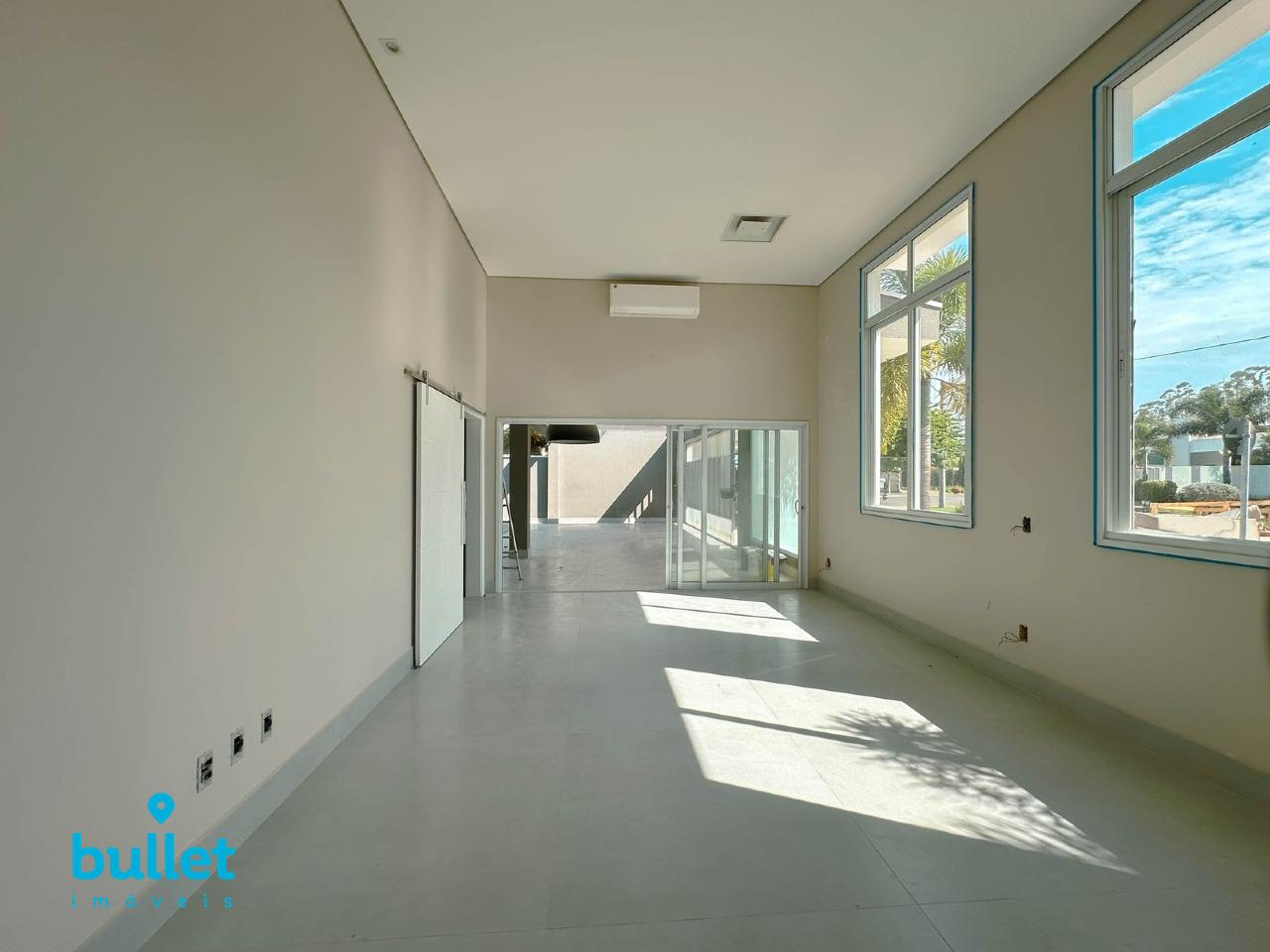 Casa à venda no bairro Jardim de Itapoan: 