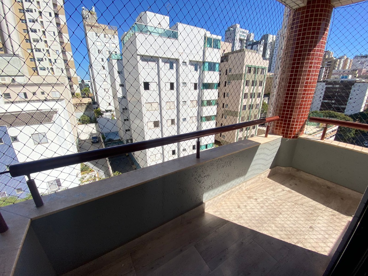 Apartamento à venda no Buritis: 