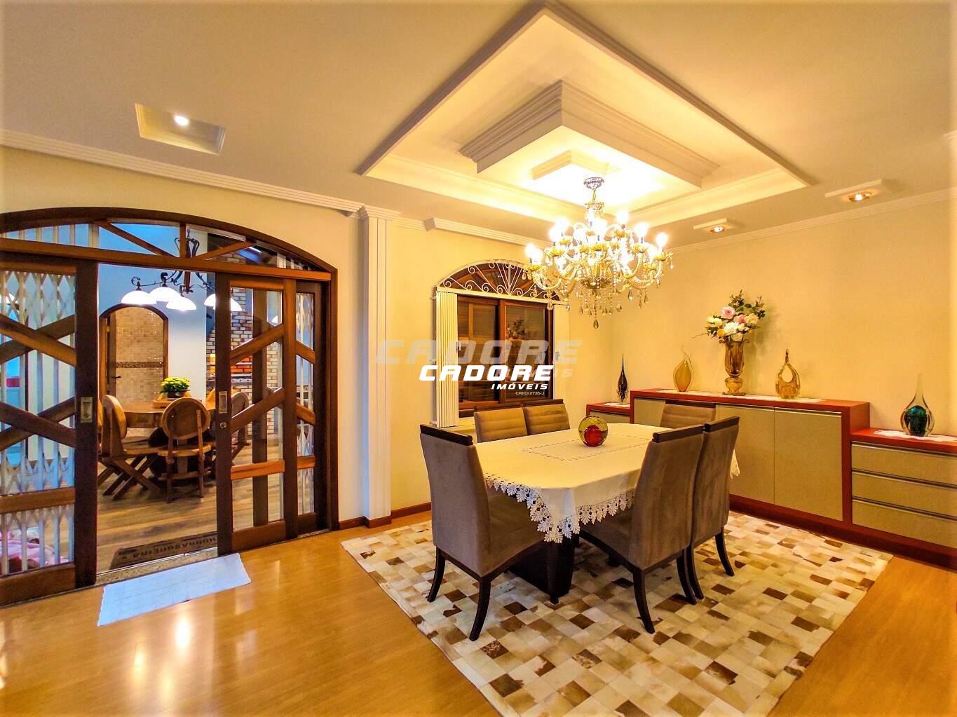 Excelente casa finamente acabada no bairro Garcia em Blumenau. — foto 5