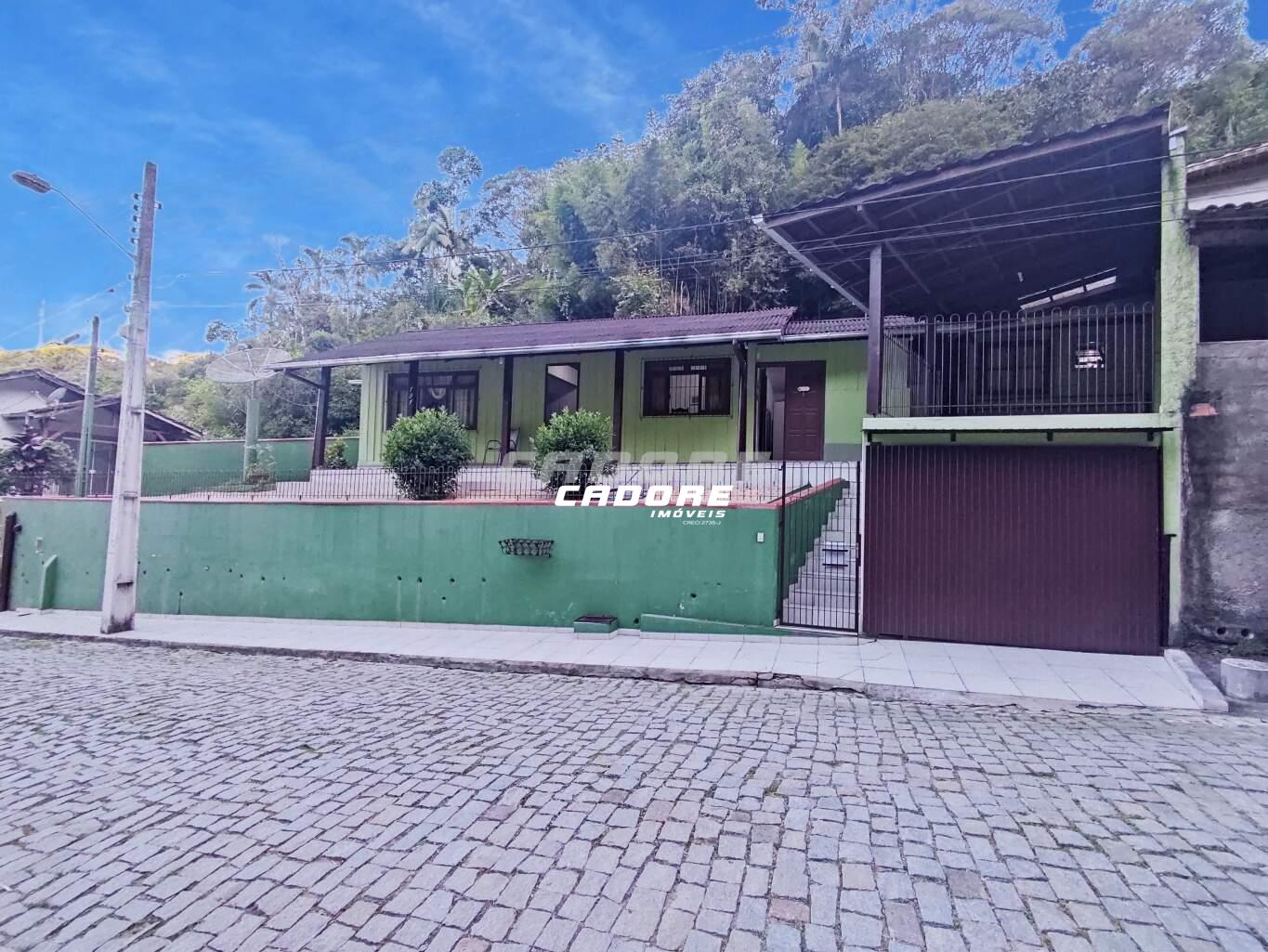 Casa Mista com 2 Dormitórios Bairro Valparaiso - foto 1