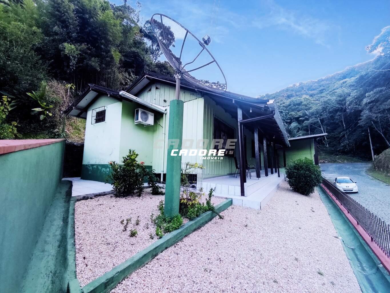 Casa Mista com 2 Dormitórios Bairro Valparaiso — foto 3