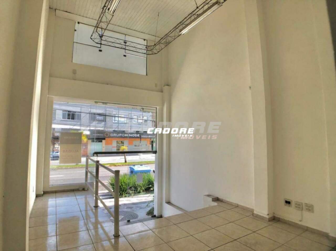 Loja comercial na rua Antônio da Veiga, dividida em 3 lojas — foto 6