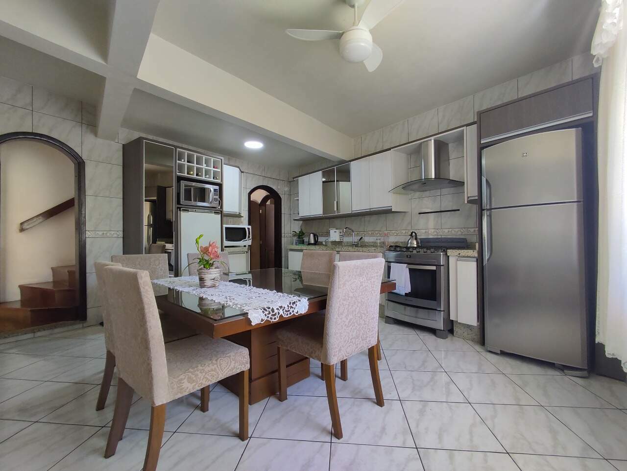 Casa com 3 Dormitórios - Glória — foto 5