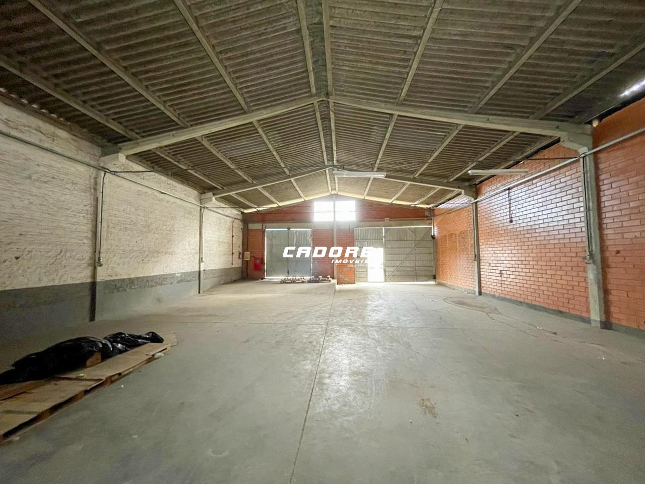 Galpão com aproximadamente 350m no bairro Itoupavazinha I Cadore Imóveis - foto 1