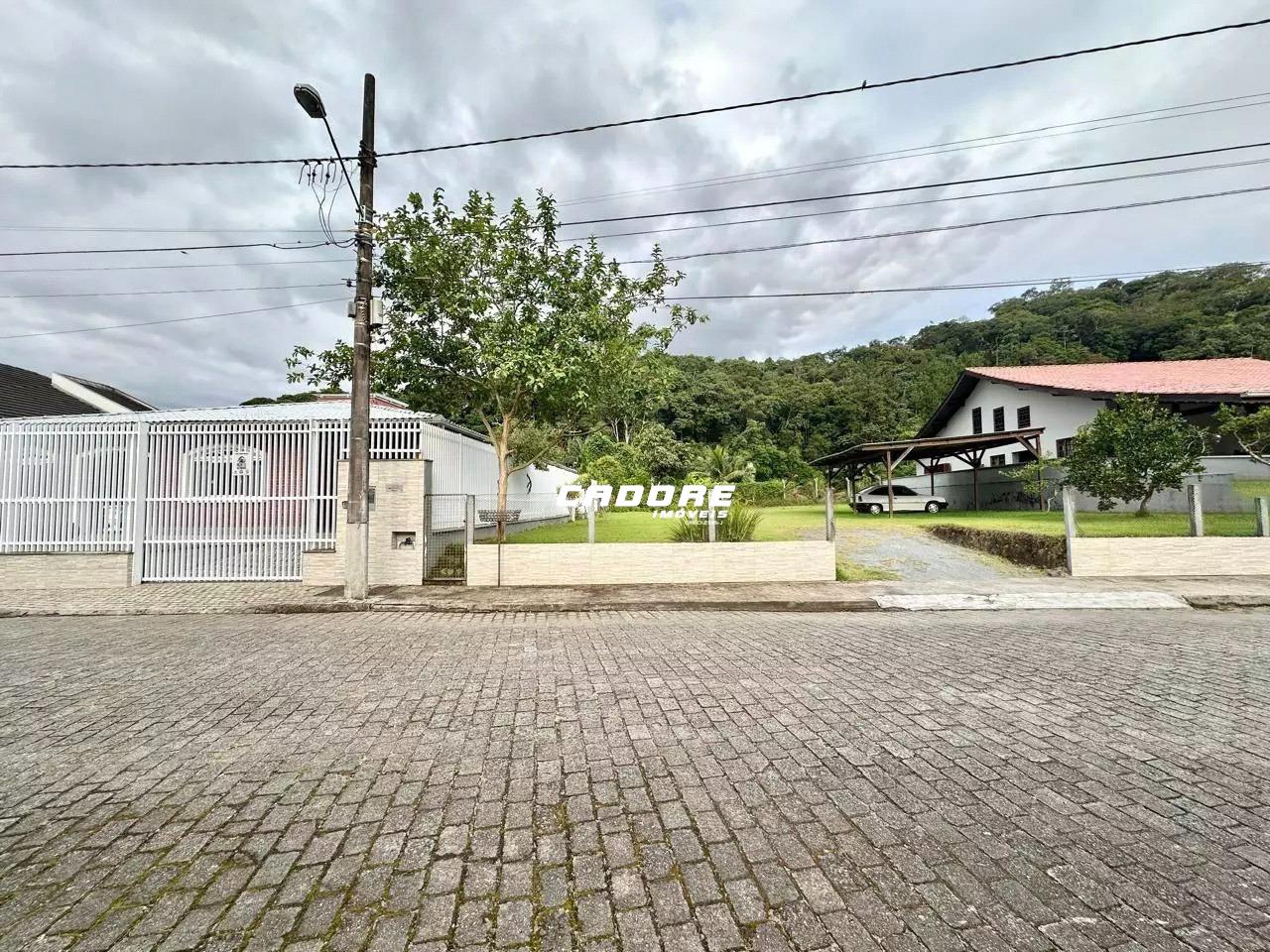 Vende-se Terreno Plano em Blumenau - Bairro Garcia em Localização Privilegiada! — foto 2