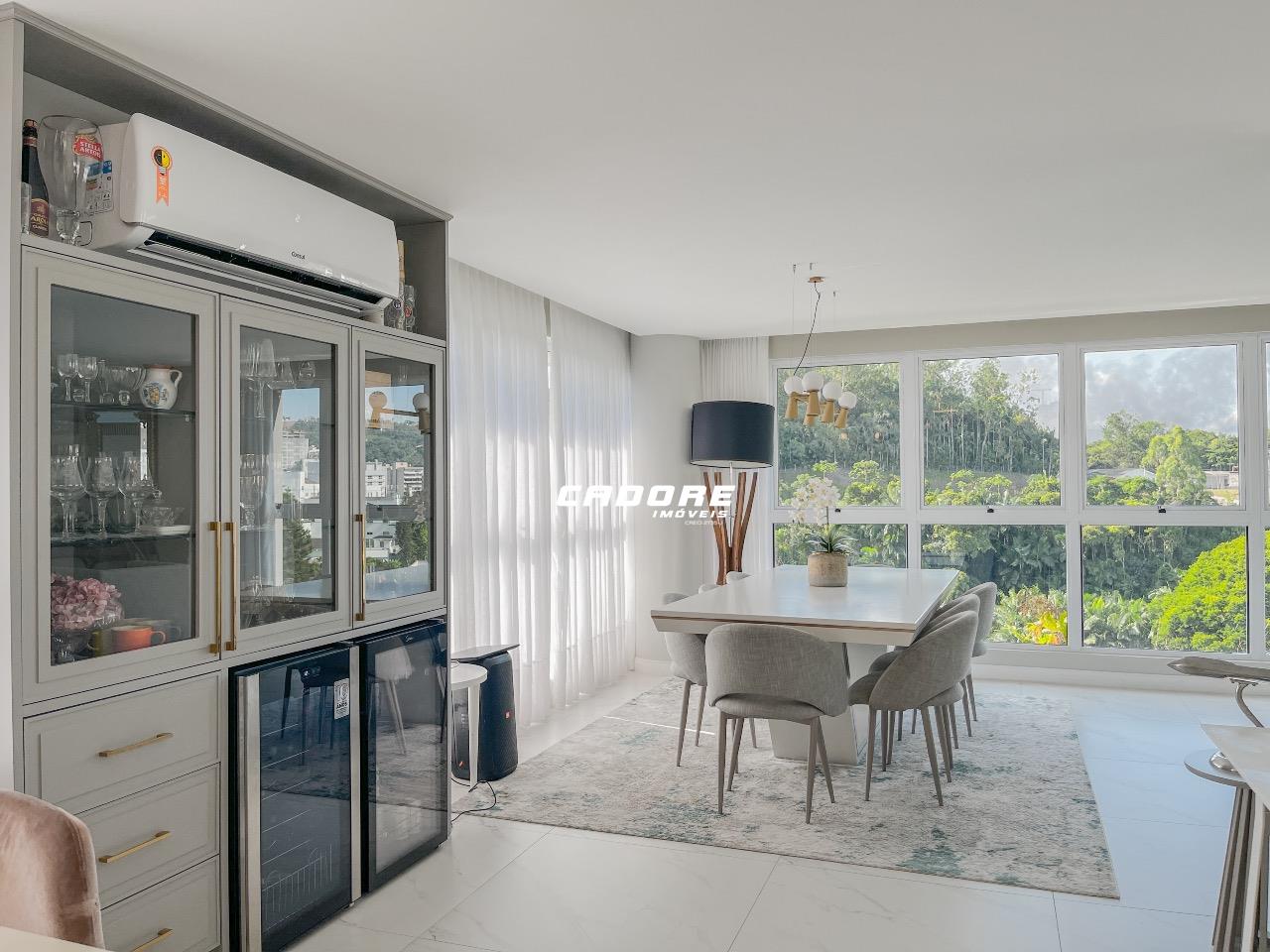 APARTAMENTO DE ALTO PADRÃO EM ANDAR ALTO — foto 2