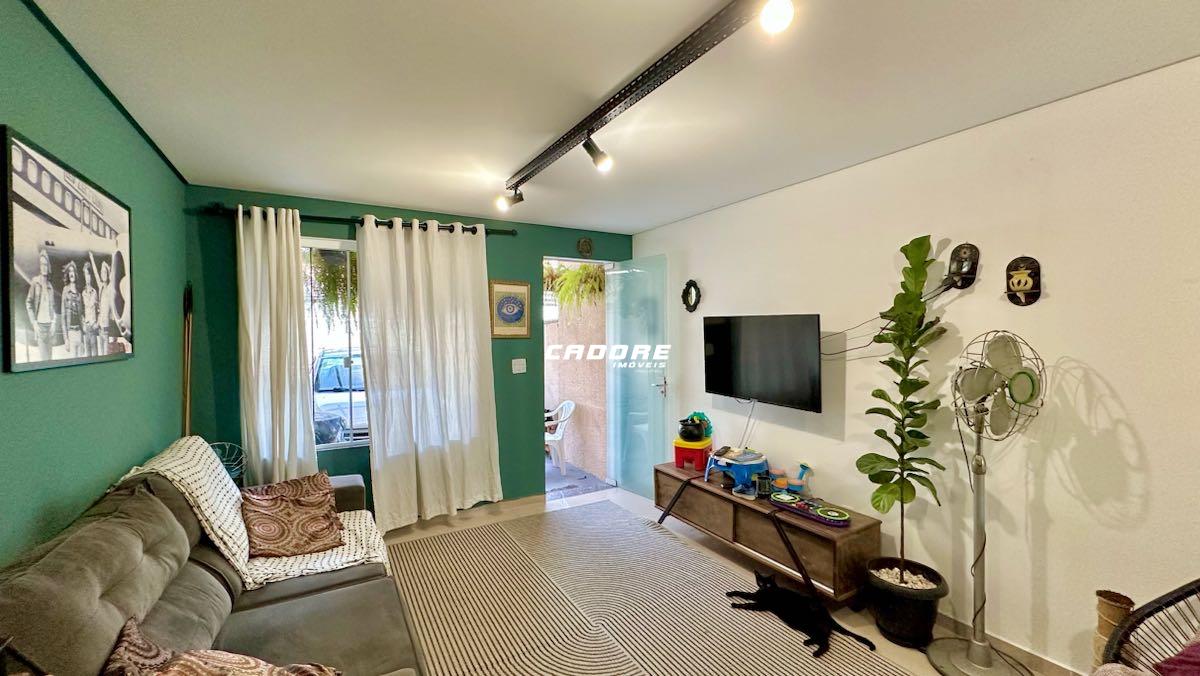 Este sobrado é perfeito para quem busca conforto, praticidade e possibilidades de ampliação! — foto 4