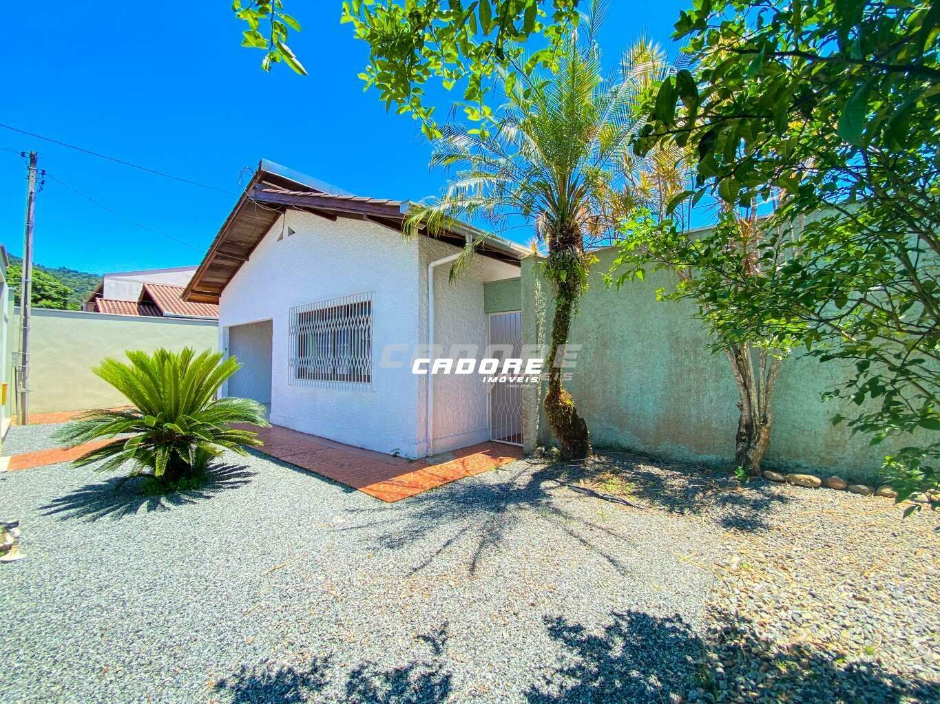 Casa de esquina à poucos passos da Cooper — foto 4