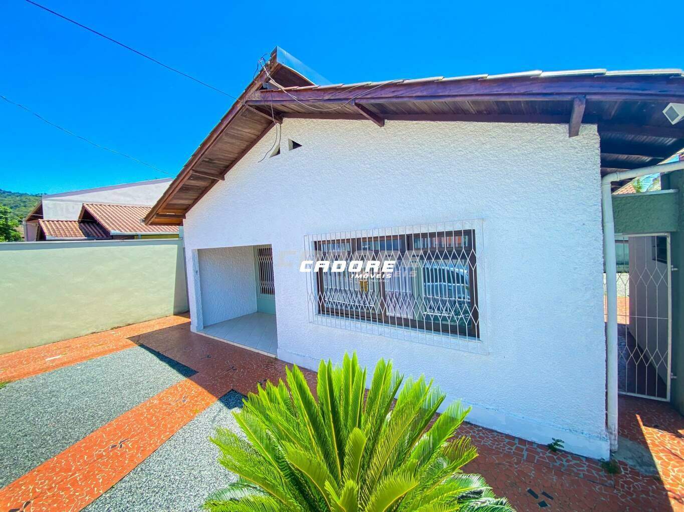 Casa de esquina à poucos passos da Cooper — foto 3