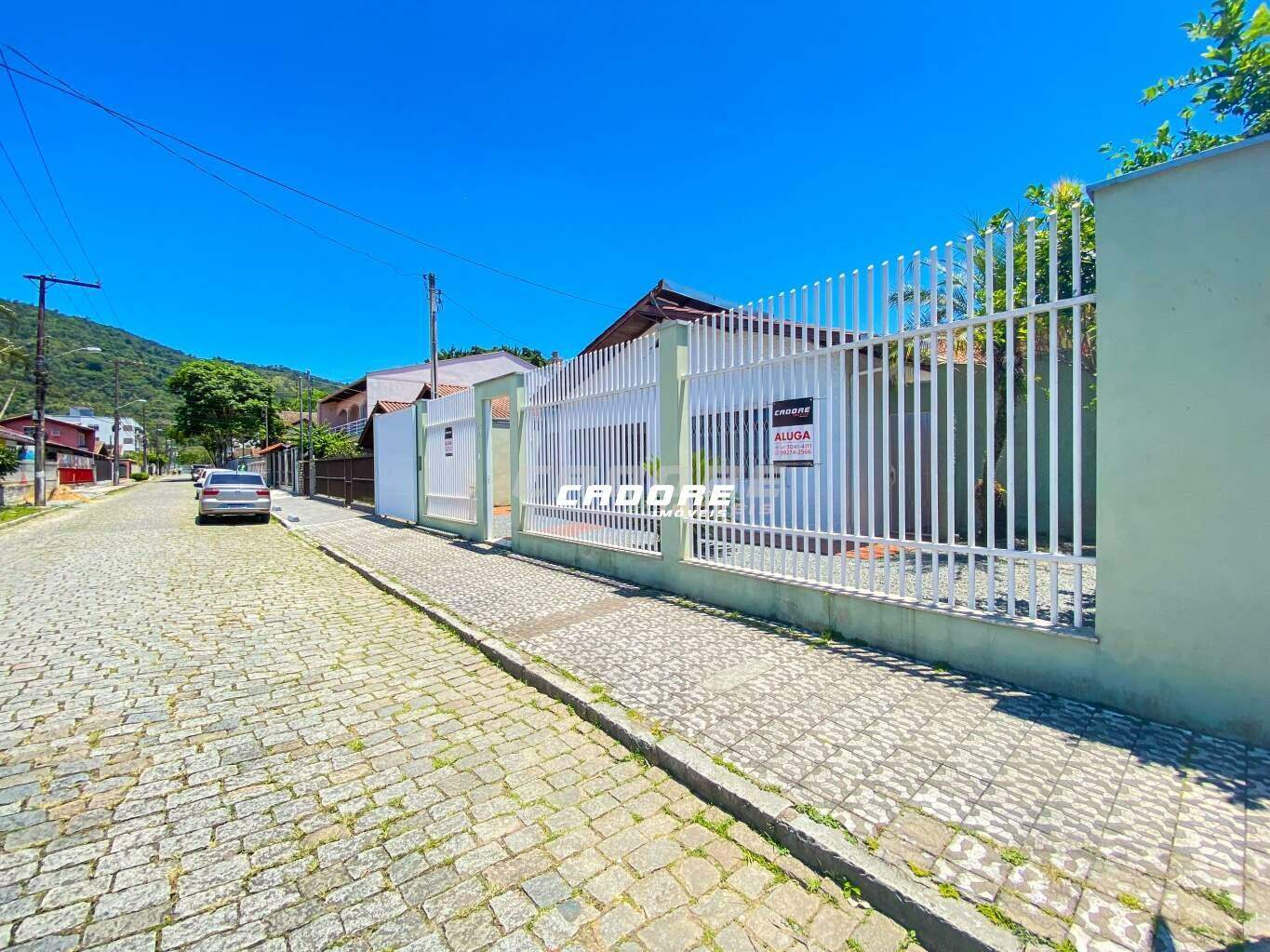 Casa de esquina à poucos passos da Cooper — foto 2