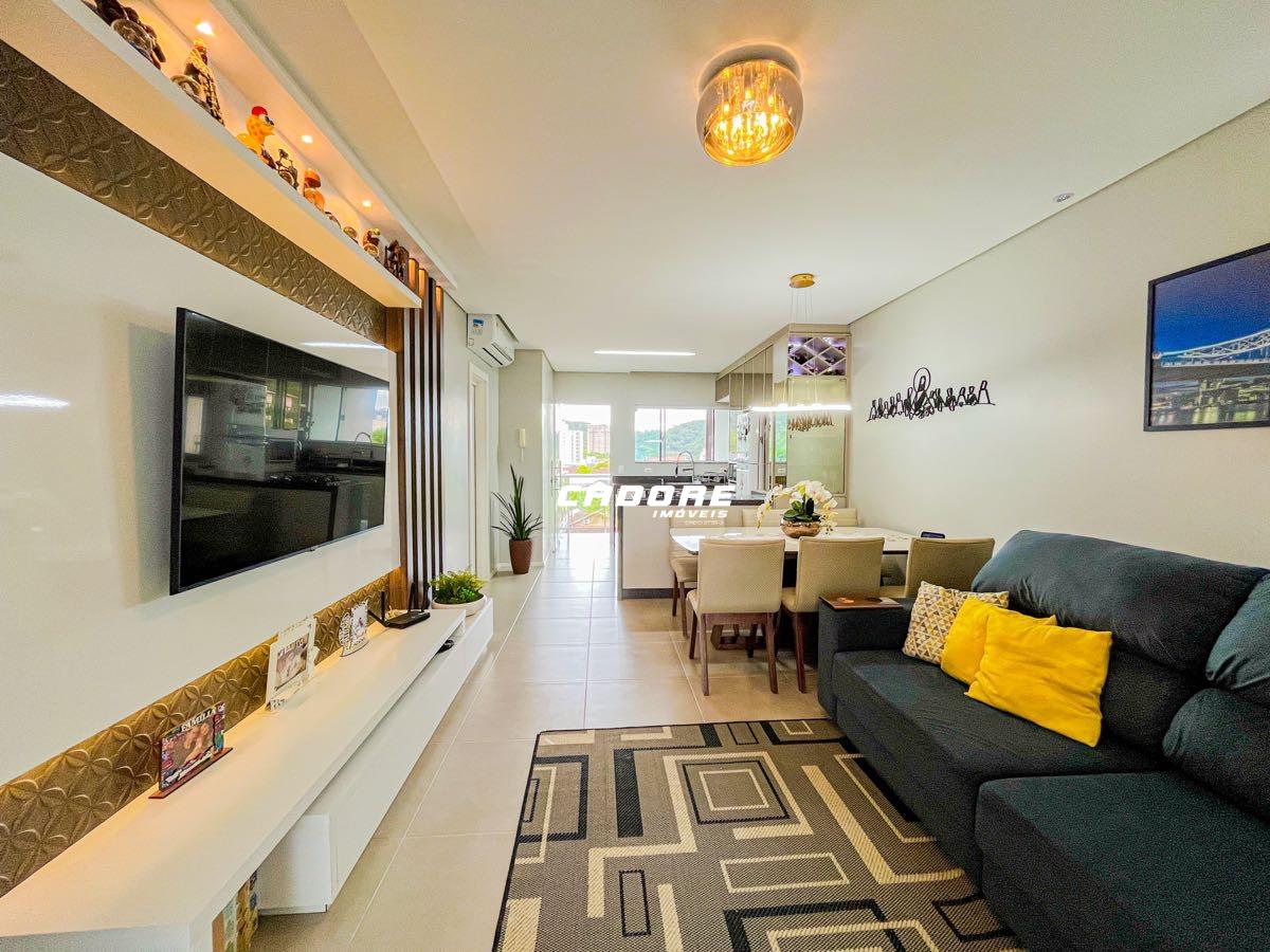 Sobrado de 03 quartos no centro comercial do bairro Garcia — foto 3