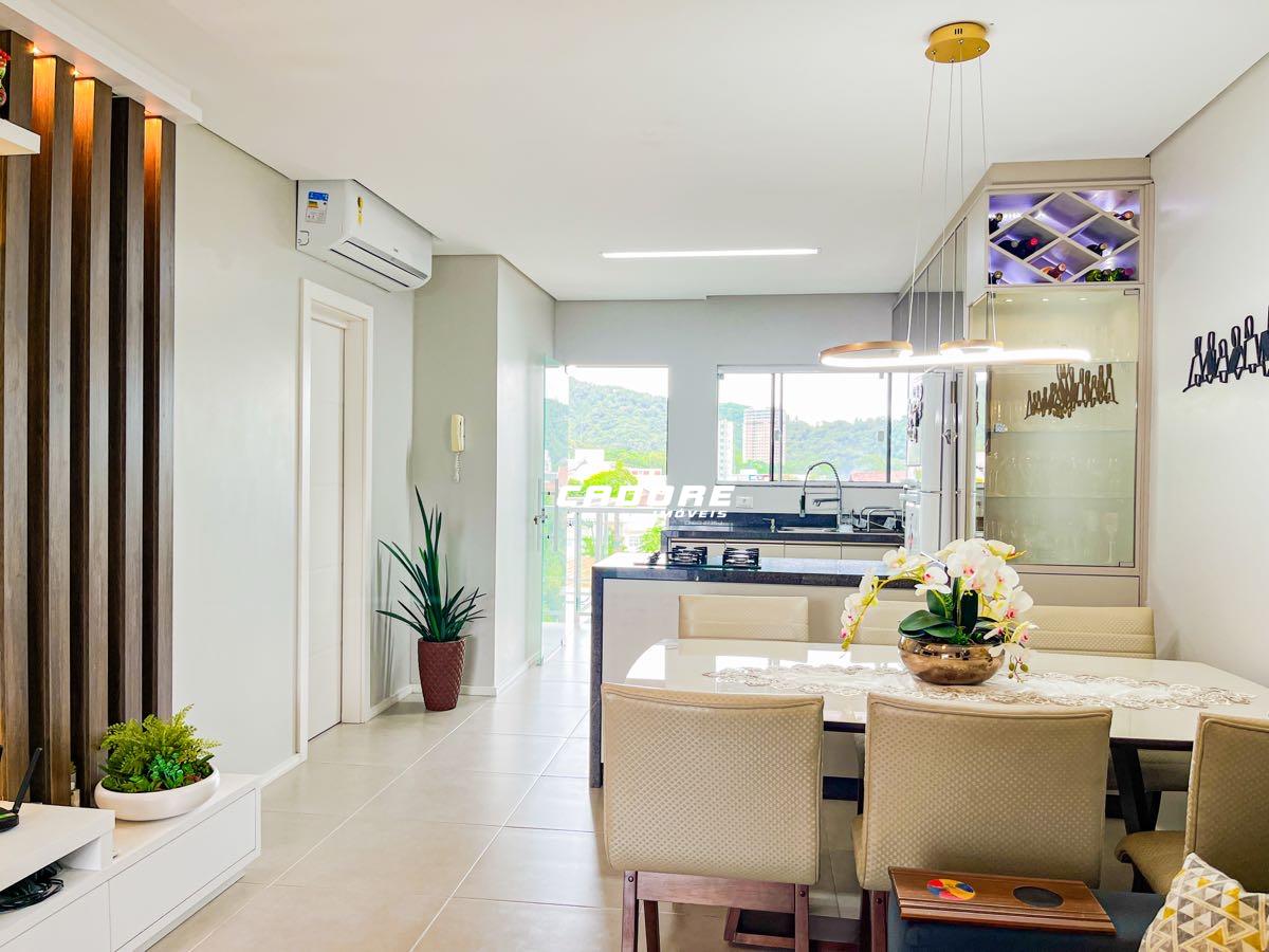 Sobrado de 03 quartos no centro comercial do bairro Garcia — foto 4