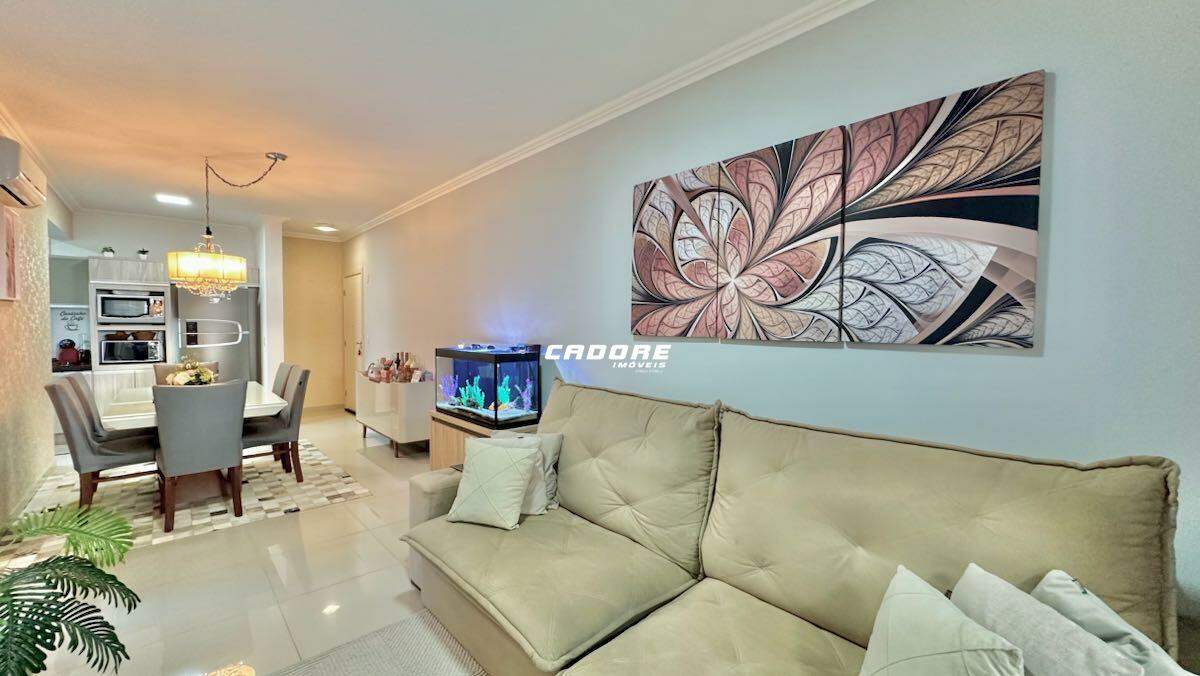 Apartamento semimobiliado com aproximadamente 80m no bairro Valparaiso!! - foto 1